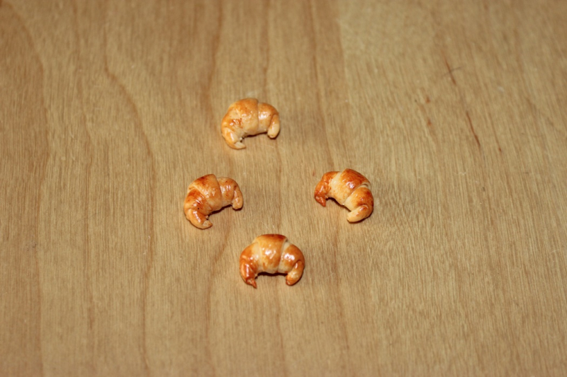 HHV-99672   Croissant